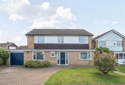 under offer eleanor grove london 48344 - Gibbs Gillespie