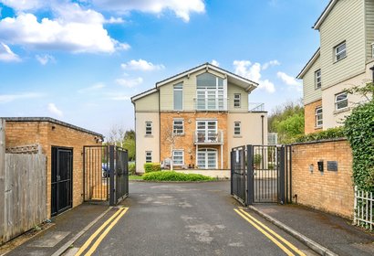 for sale the quadrant london 48563 - Gibbs Gillespie