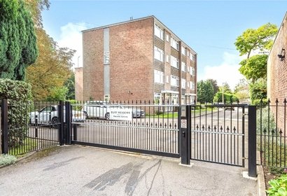 let agreed bury meadows london 48657 - Gibbs Gillespie