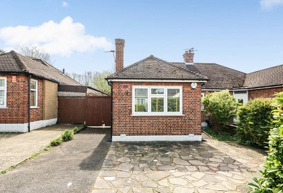for sale eastern avenue london 48906 - Gibbs Gillespie