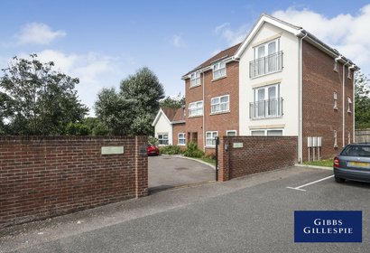 to let winton approach london 49159 - Gibbs Gillespie