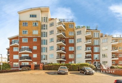 to let the gateway london 49160 - Gibbs Gillespie