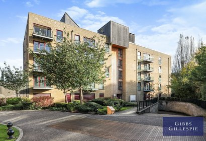 to let kings mill way london 49649 - Gibbs Gillespie
