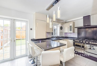 to let shanklin gardens london 49710 - Gibbs Gillespie