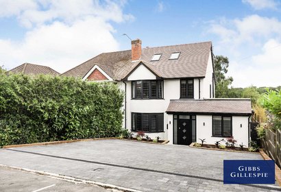 let agreed middle road london 50201 - Gibbs Gillespie