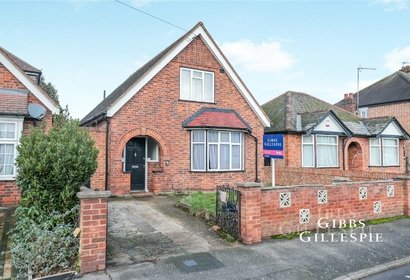 let clammas way london 50339 - Gibbs Gillespie