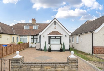 under offer willow gardens london 51735 - Gibbs Gillespie