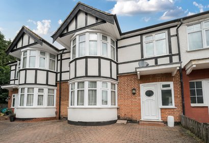 for sale alicia avenue london 51864 - Gibbs Gillespie