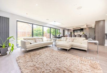 to let the squirrels london 52049 - Gibbs Gillespie