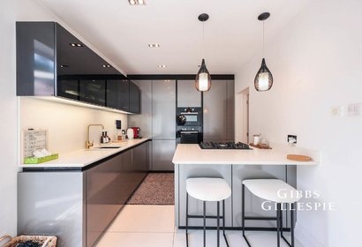 to let bempton drive london 53011 - Gibbs Gillespie