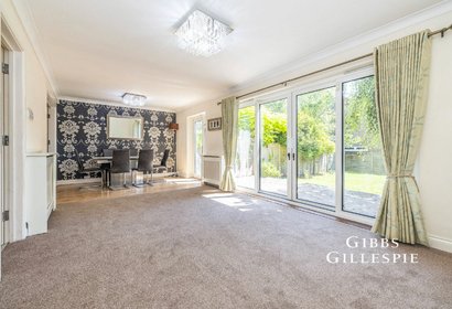 to let hangar ruding london 53020 - Gibbs Gillespie