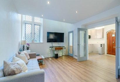 to let whielden street london 53067 - Gibbs Gillespie