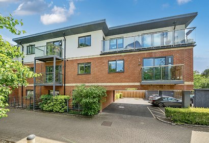 for sale caravan lane london 53449 - Gibbs Gillespie