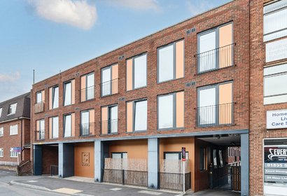 for sale field end road london 53697 - Gibbs Gillespie