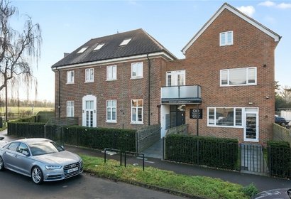 for sale bathurst walk london 53706 - Gibbs Gillespie
