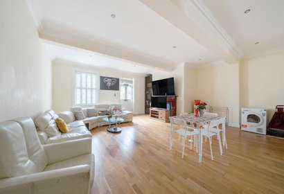 for sale moorcroft park london 53802 - Gibbs Gillespie