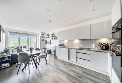 for sale oxhey drive london 53897 - Gibbs Gillespie