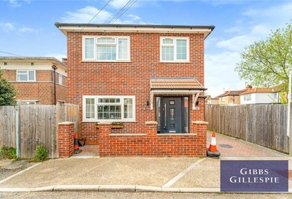 for sale school approach london 54069 - Gibbs Gillespie