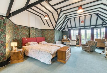 for sale eastbury road london 54232 - Gibbs Gillespie