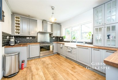 let st. michaels crescent london 54313 - Gibbs Gillespie