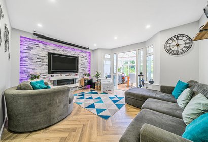 to let york road london 54411 - Gibbs Gillespie