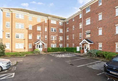 under offer crispin way london 54682 - Gibbs Gillespie
