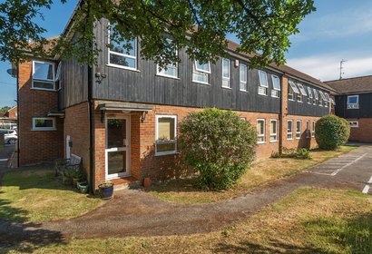 for sale home farm court london 54836 - Gibbs Gillespie