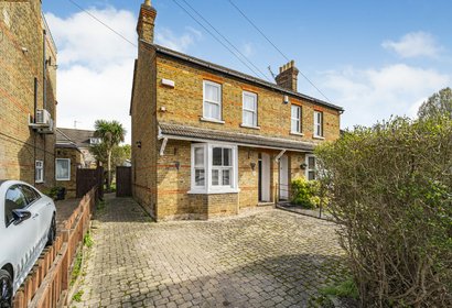 let agreed glebe avenue london 55239 - Gibbs Gillespie