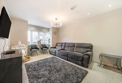 let agreed thirlmere gardens london 55398 - Gibbs Gillespie