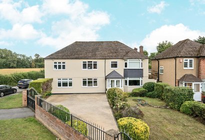 for sale moorfield road london 55762 - Gibbs Gillespie