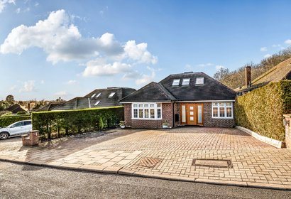 for sale embry way london 55781 - Gibbs Gillespie