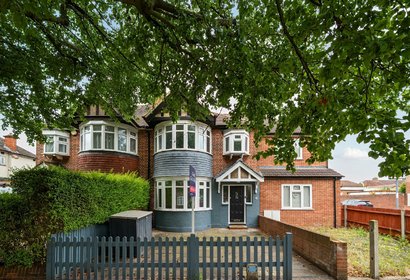 for sale victoria road london 56357 - Gibbs Gillespie