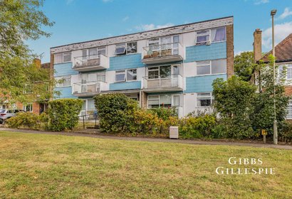 let stonegrove london 57756 - Gibbs Gillespie