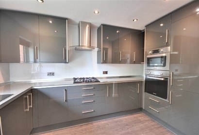 under offer church lane london 58093 - Gibbs Gillespie