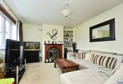 to let plum garth london 58133 - Gibbs Gillespie