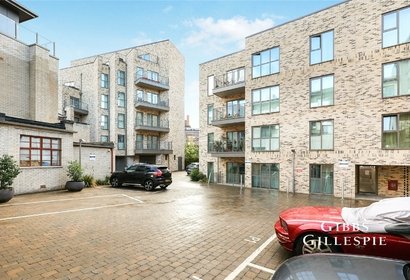 let randall place london 58404 - Gibbs Gillespie