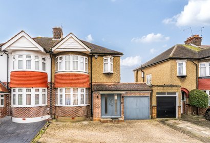 for sale elm drive london 58455 - Gibbs Gillespie
