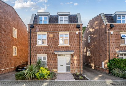 under offer truesdales london 58595 - Gibbs Gillespie
