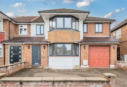 under offer chartley avenue london 58674 - Gibbs Gillespie