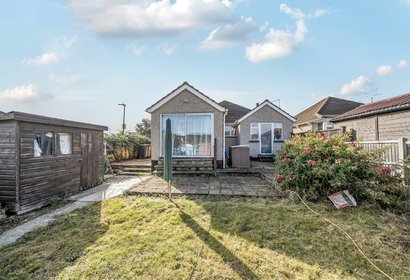 for sale greenfield avenue london 58918 - Gibbs Gillespie