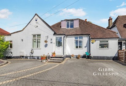 let hillside road london 59182 - Gibbs Gillespie