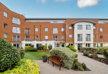 for sale josiah drive london 60575 - Gibbs Gillespie