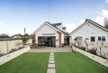 for sale pole hill road london 60630 - Gibbs Gillespie