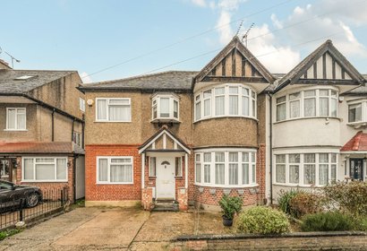 under offer torcross road london 60884 - Gibbs Gillespie