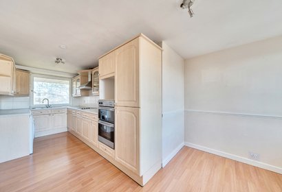 for sale justin close london 61008 - Gibbs Gillespie