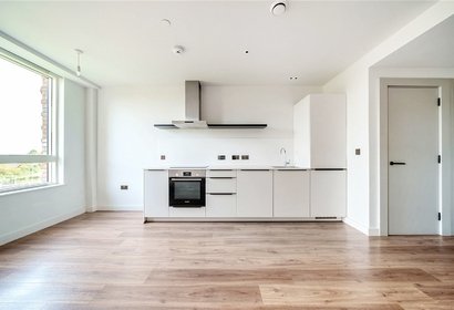 under offer taona house london 61220 - Gibbs Gillespie