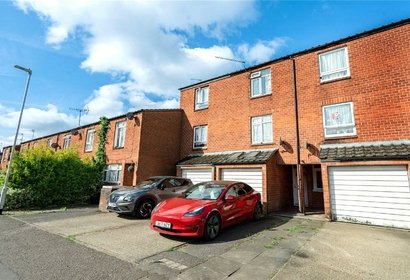 let agreed manor waye london 61760 - Gibbs Gillespie