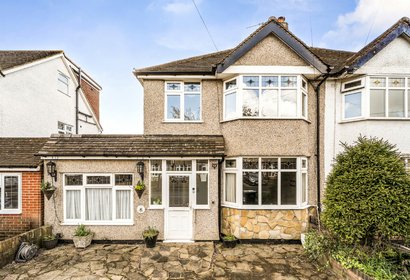 for sale malvern way london 61921 - Gibbs Gillespie