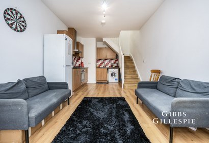 to let hazeldene drive london 62205 - Gibbs Gillespie