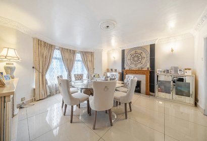 for sale queen anne's gardens london 62435 - Gibbs Gillespie